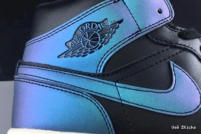 Modern 3791 1 Mid “Iridescent” 249 Jordan BQ6472- Air 0704